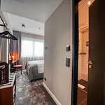 Vienna House Easy By Wyndham Hotel 3*