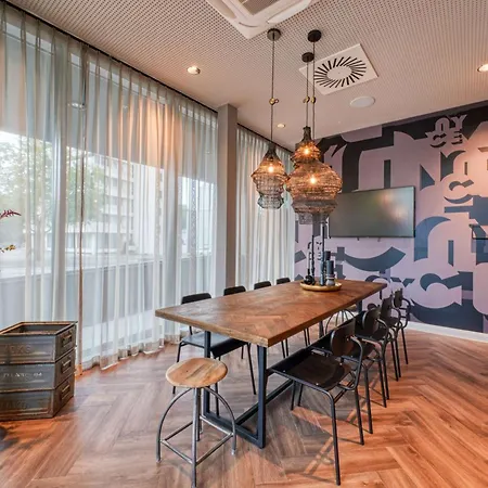 Vienna House Easy By Wyndham Hotel 3*