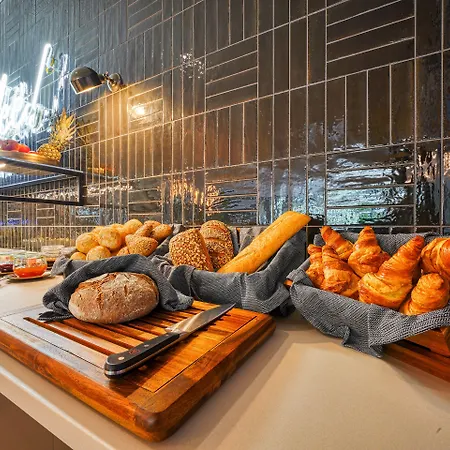 Hotel Vienna House Easy By Wyndham 3*